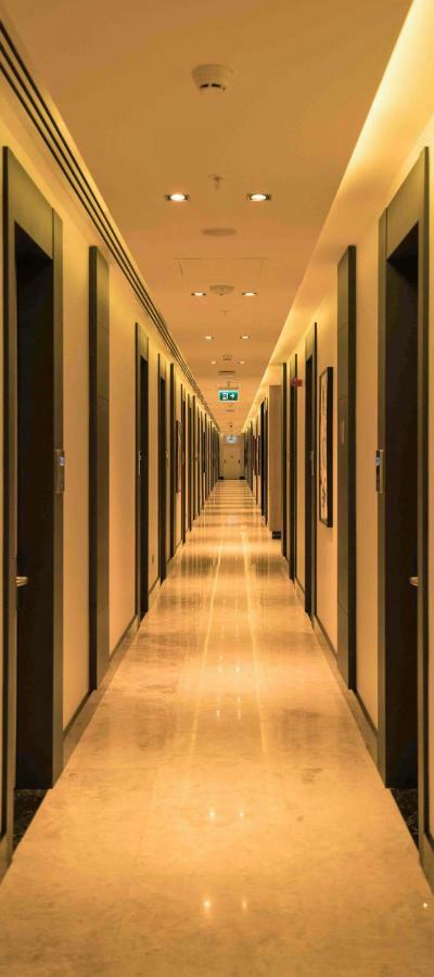 The Fortyfive Business Hotel & Spa 마니사 외부 사진
