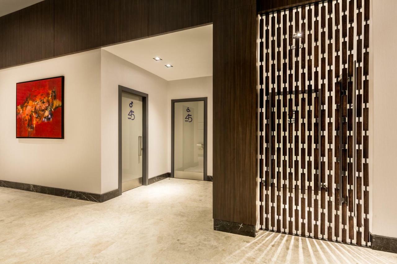 The Fortyfive Business Hotel & Spa 마니사 외부 사진