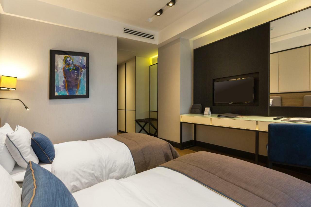 The Fortyfive Business Hotel & Spa 마니사 외부 사진
