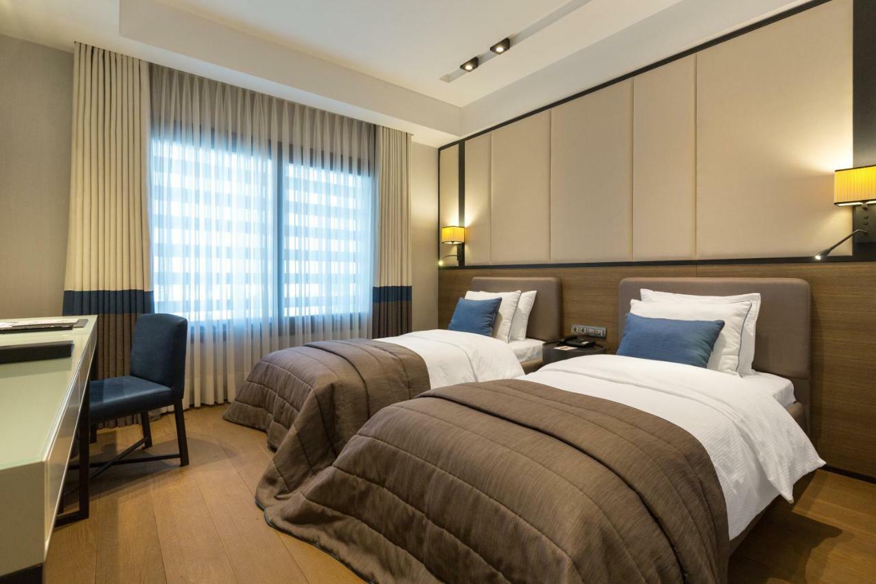 The Fortyfive Business Hotel & Spa 마니사 외부 사진